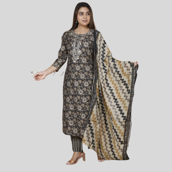 Women's Suit- With Heavy Dupatta