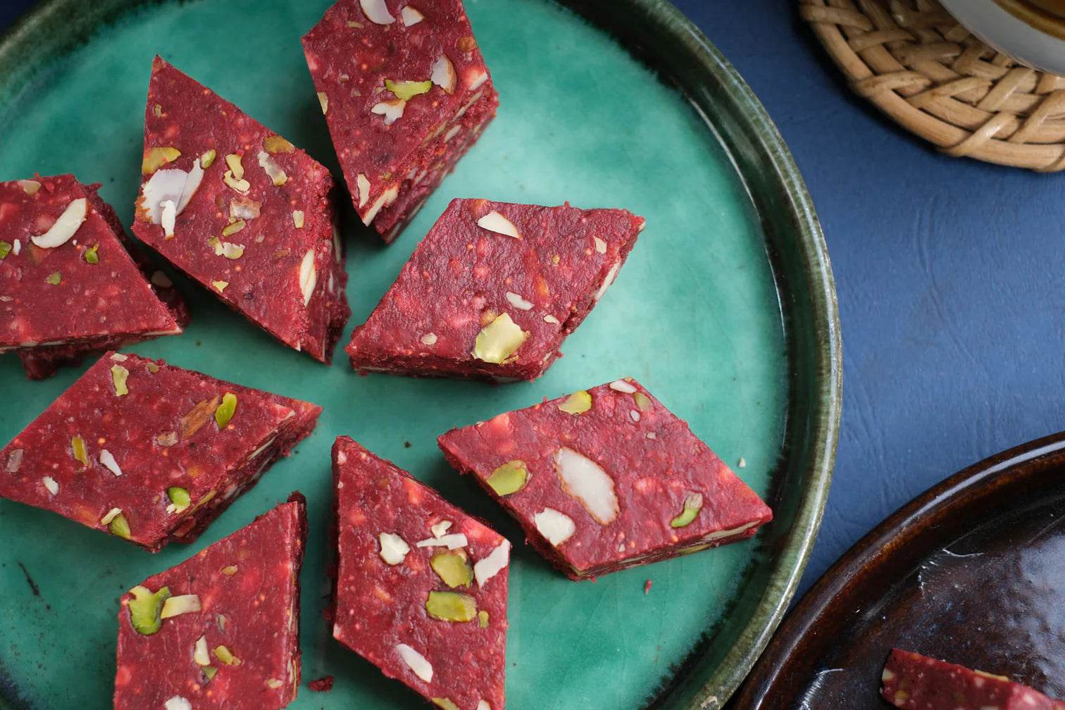 Pothgaal Sweet Anjeer Burfi - 500 gms