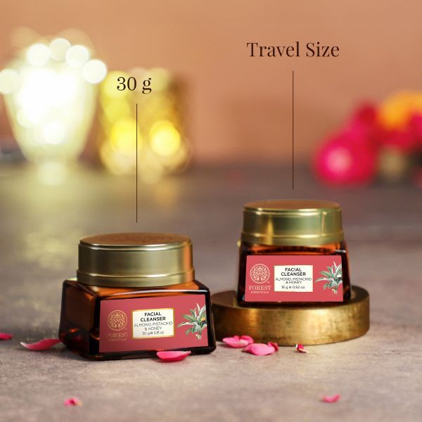 Facial Cleanser Almond, Pistachio & Honey - 30 gms