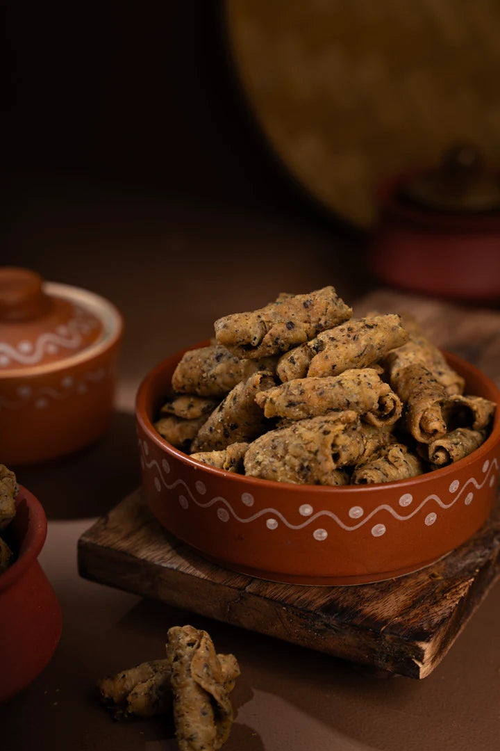 Pothgaal Sweet Methi Roll - 250 gms