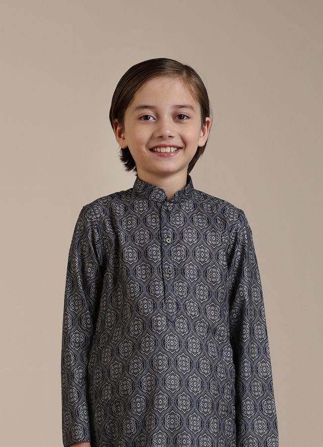 Manyavar-Boys-Dark-Blue-Medallion-Jaal-Patterned-Kurta-set