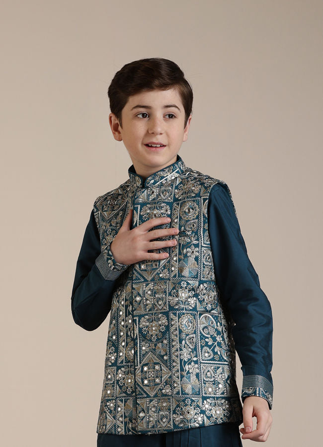 Manyavar-Boys-Teal-Blue-Bagh-Chowkadi-Patterned-Jacket-Set