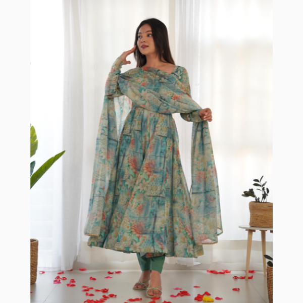 Canvas Print Gown For Women | Canvas Patta With Dupatta Set & Pent