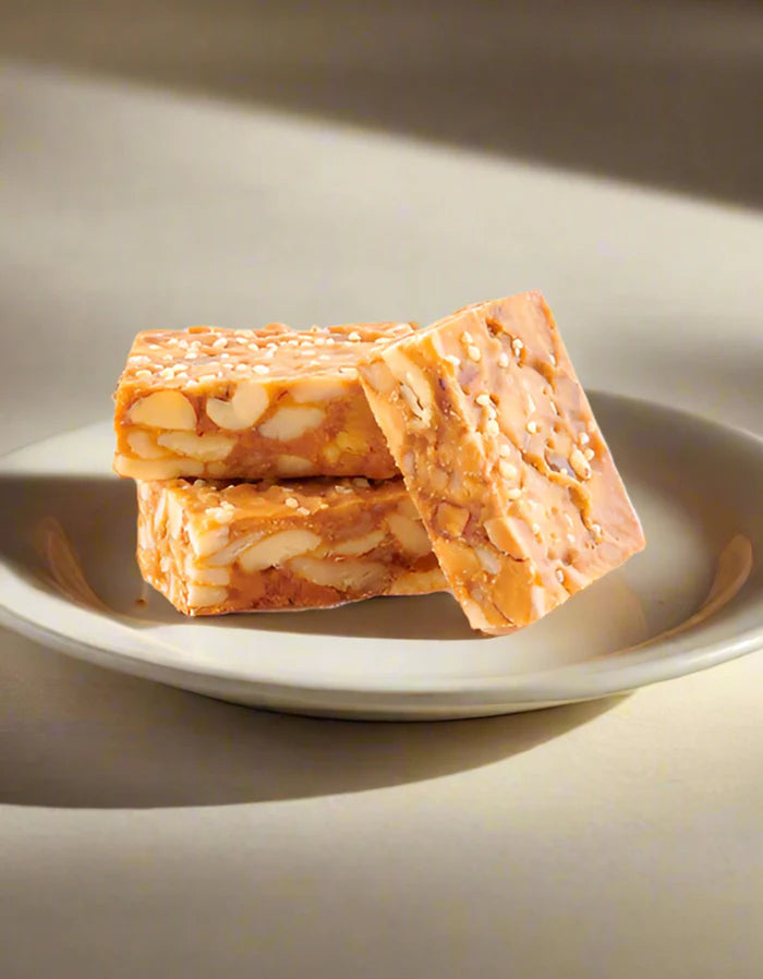 Kandoi Bhogilal Mulchand Cashew Almond Biscoff | 500 gms