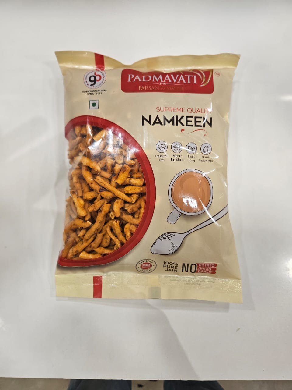 Padmavati Farshan & Sweets Chilli Flakes Gathiya - 250 gms