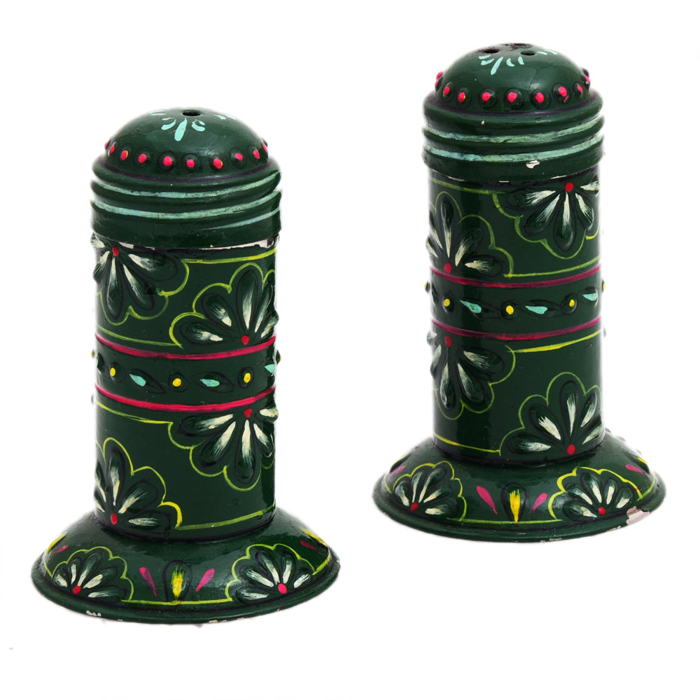 Hand Painted salt & Pepper Shaker set of 2 Pieces: Green