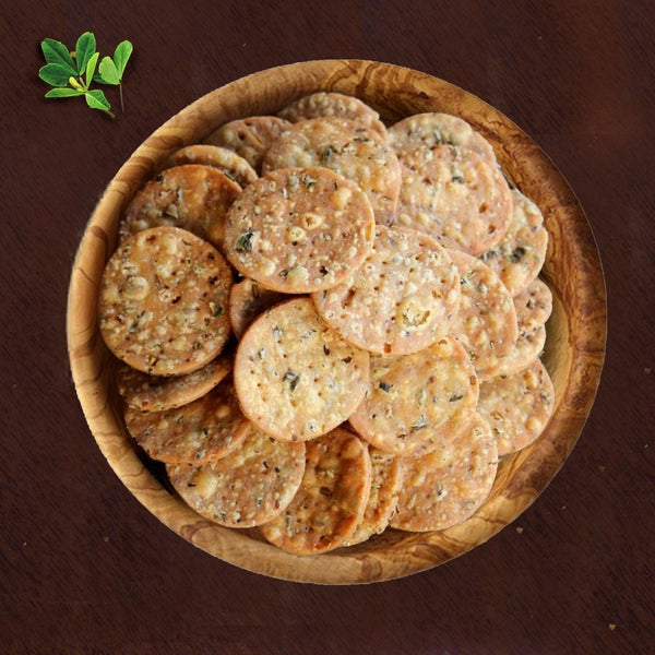 Ganesh Gruh Udyog Special Methi Puri 250gm