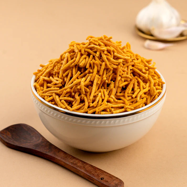 Prashant Corner Garlic Sev  -  500 Gms