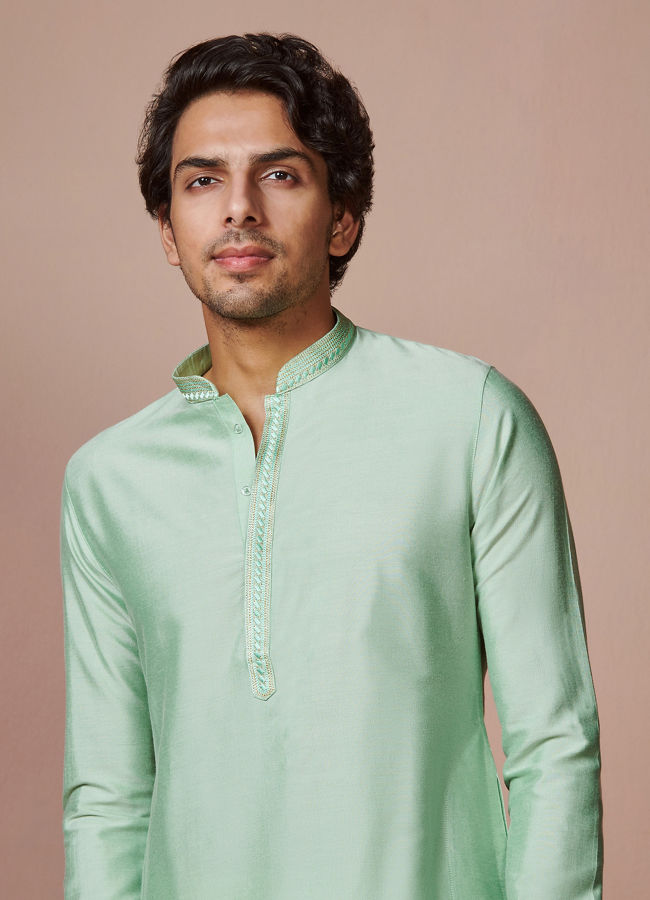 Manyawar Plain Green Kurta With Embroidered Collar