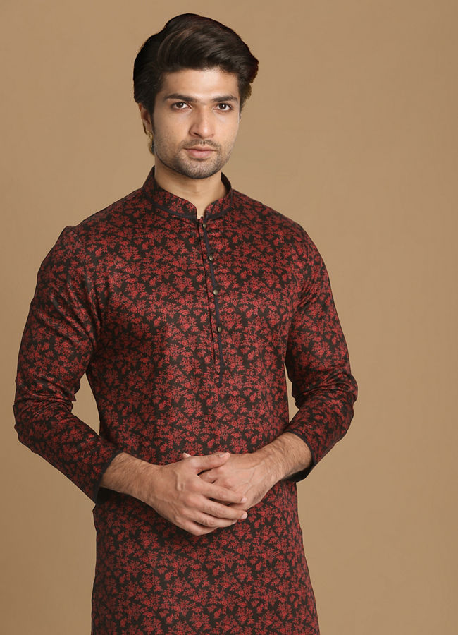 Manyawar Floral Kurta In Maroon & Black