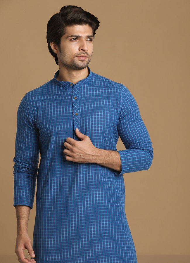 Manyawar Feroze Chequered Kurta