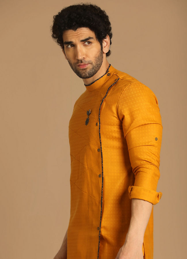 Manyawar Crisp Light Orange Kurta - India shopping