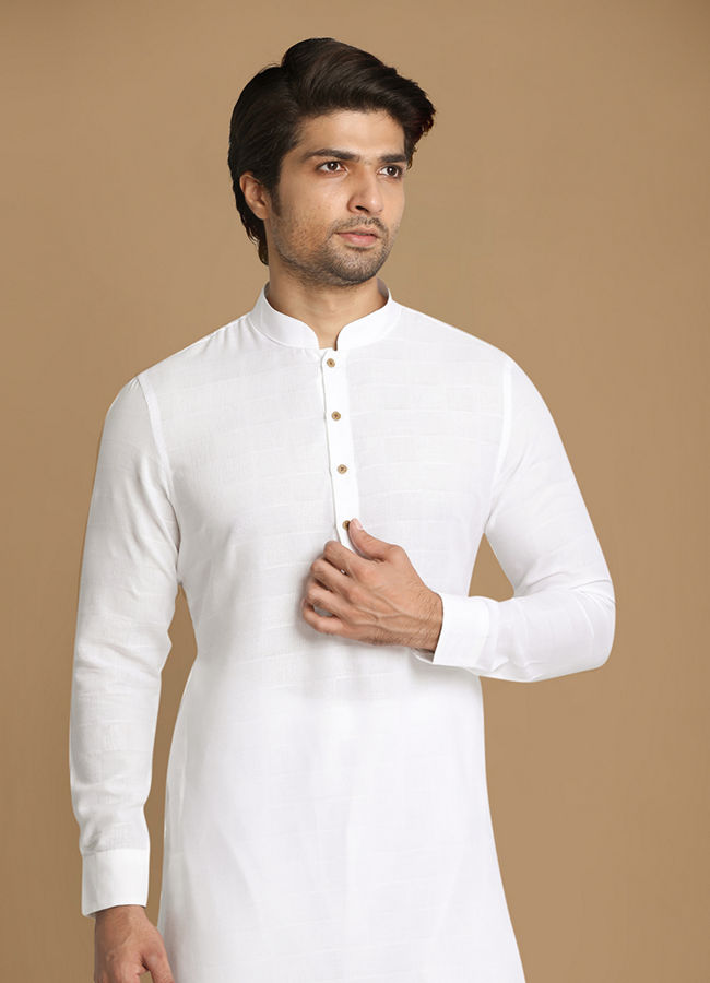 Manyawar Summer Essential White Kurta