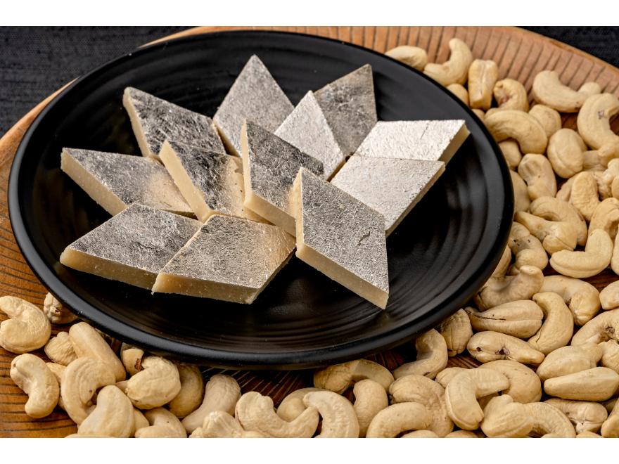 Shah Jamnadas Kaju Katli - 500 Gms