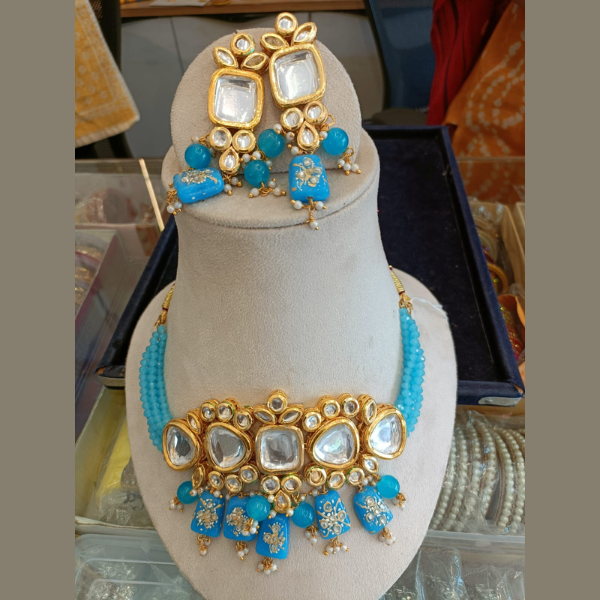 Kundan Neckless Set With Earring