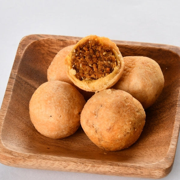 Laxmi Namkeen Special Kachori Baroda