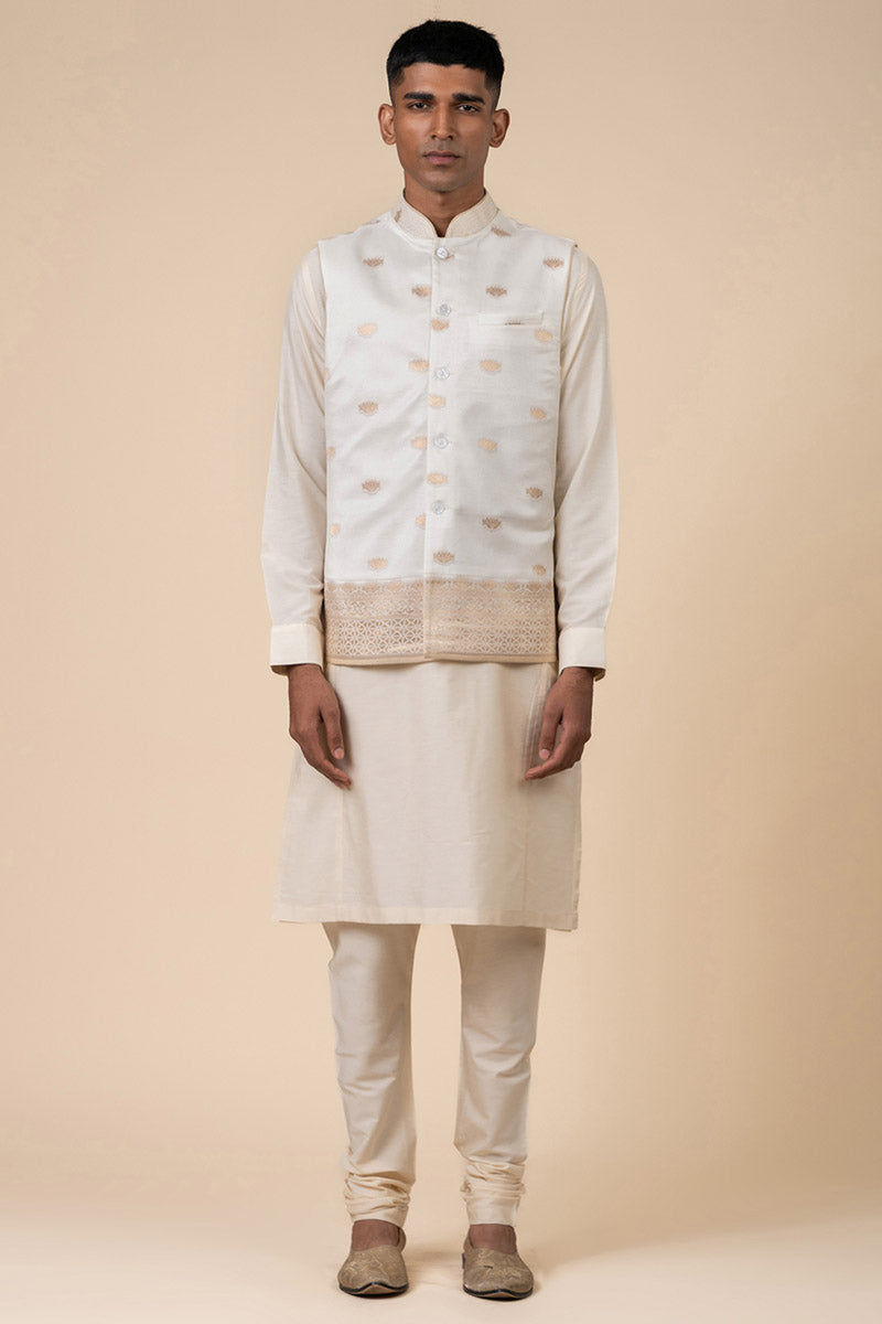 Ivory Kurta Bundi Set In Zari Jacquard