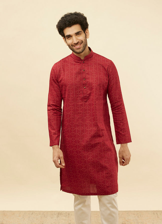 Manyawar Maroon Linear Printed Kurta