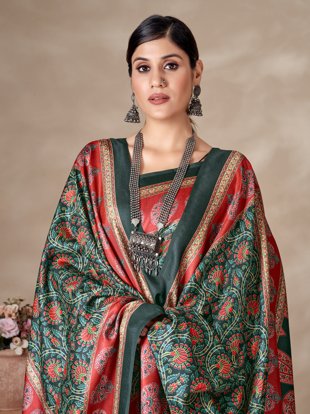 Elegant Heritage: Grand Pashmina Saree & Shawl Set - India shopping