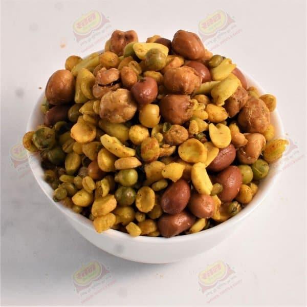 Ratan Sev Bhandar Pressed Roasted Multi Grain 200gm