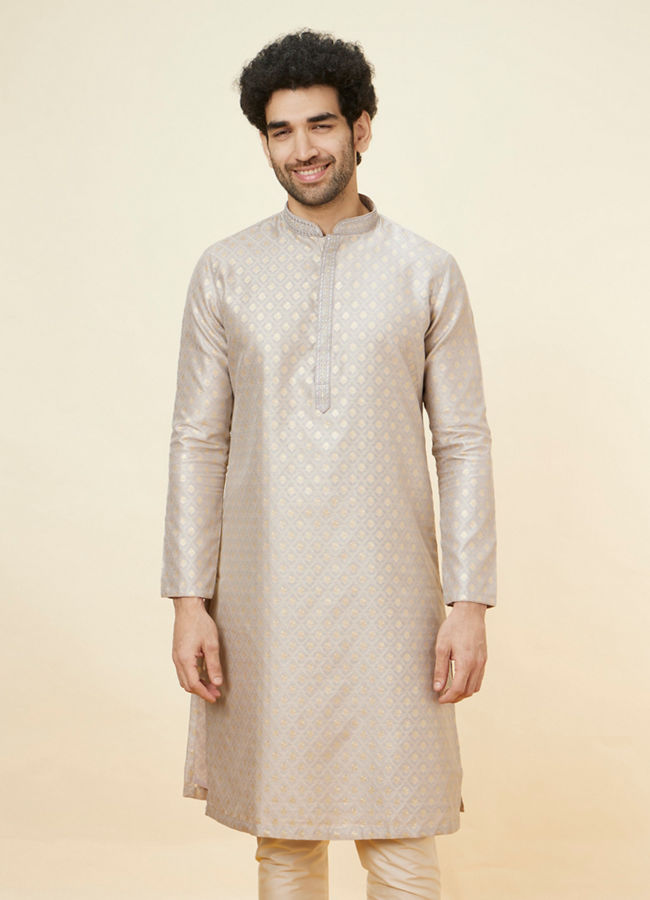 Manyawar Light Lilac Buta Motif Kurta Set