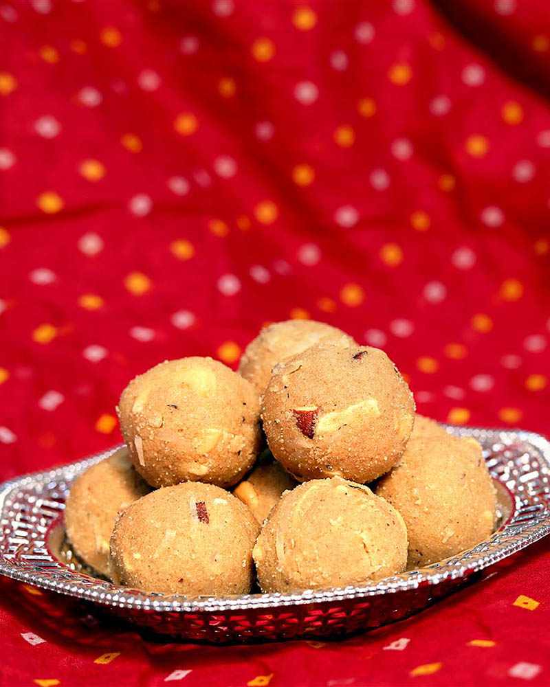 Dharti Namkeen Atta Laddu 500 gms