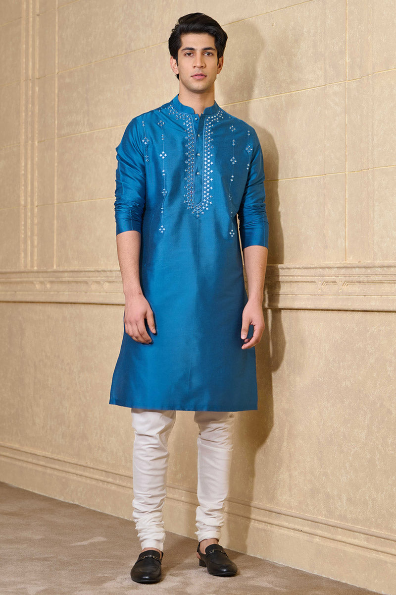 Kurta With Mirror Work Highlights