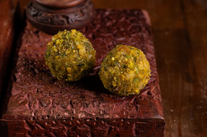 Varaq Sweets Cashew Pistachio Laddu | 500 gms