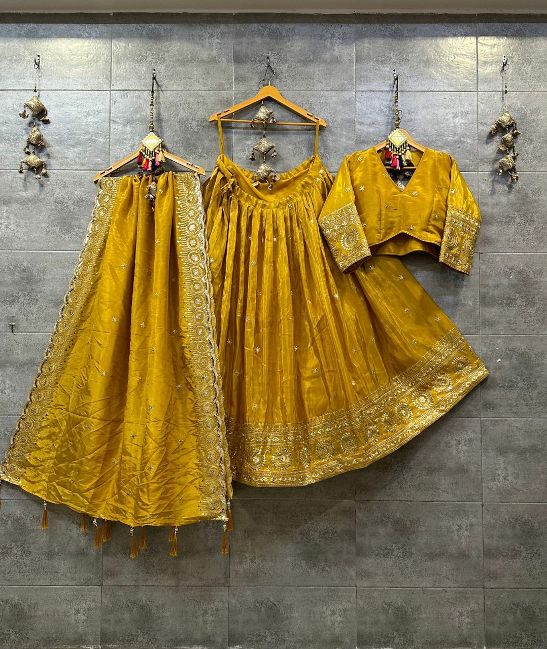 Beautiful Gujarati Grace Chaniya Choli | Ready To Wear