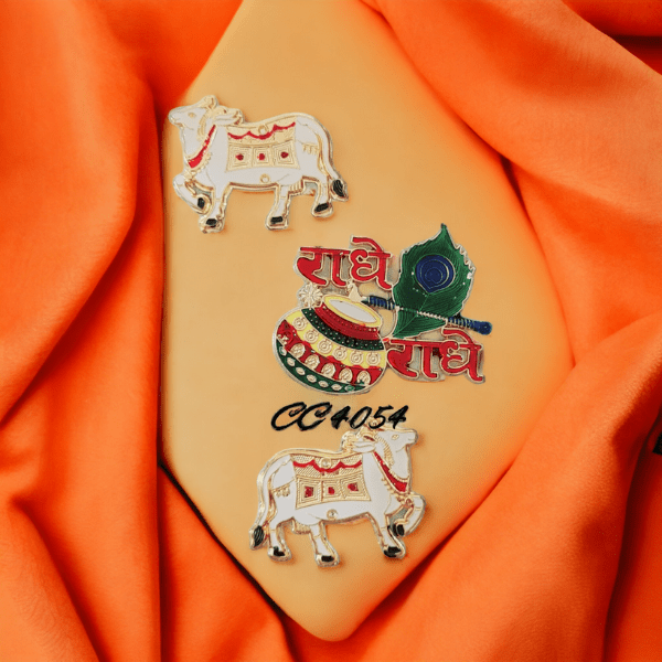 Radhey Radhey Cow Hangings Set of 1/2 Pieces - India shopping