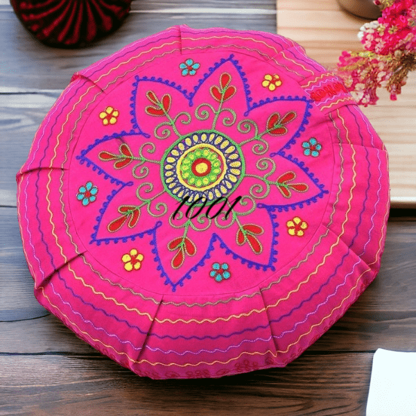 Rajasthani Pachwork Coushion - India shopping