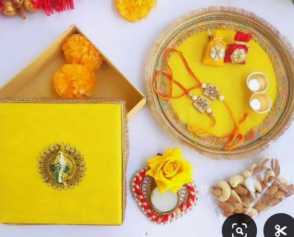 Premium Rakhi Hamper - India shopping