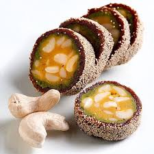 Ruchi Sweets Kaju Anjeer Cake | 500 gms