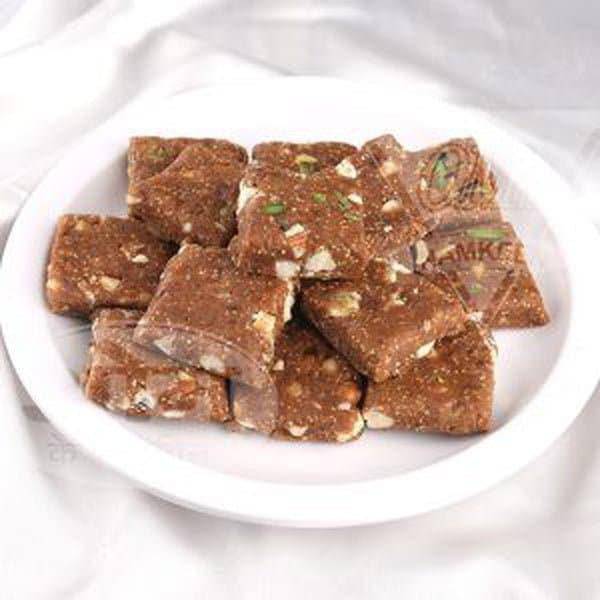 Om Namkeen Sugar-Less Anjeer Chikki - 250 gms - India shopping