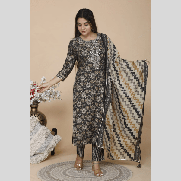 Women's Suit- With Heavy Dupatta - India shopping