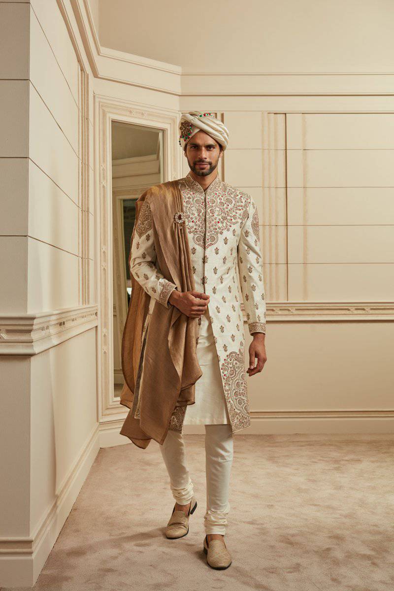 Tasva Ivory Embroidered Sherwani - India shopping