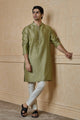 Tasva Jacuard Kurta Set With Zari Texturing