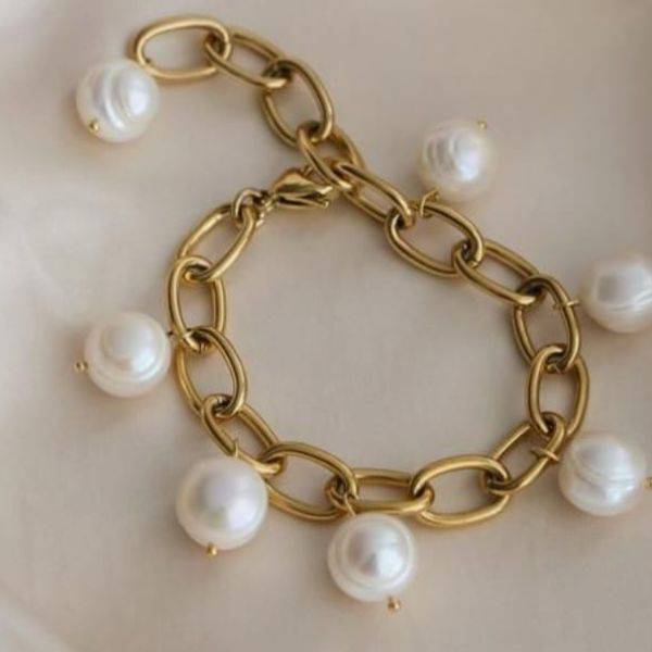 White Pearls Bracelet - India shopping